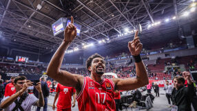 Апоел мина и през Партизан в София