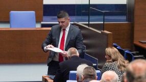 Бойко Борисов подписа искането за оставка на председателя на антикорупционната комисия (СНИМКИ и ВИДЕО)