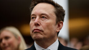 Илон Мъск: Сливането на SpaceX и Tesla 