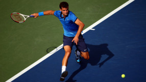 Григор преклони глава пред Монфис (ВИДЕО)