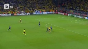 Борусия повежда 1:0 на Арсенал (ВИДЕО)