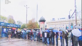 Километрична опашка за билети за мача Лудогорец - Реал Мадрид