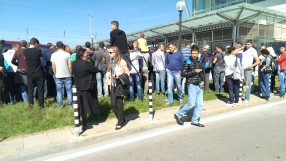 Фенове чакат Реал (СНИМКИ)