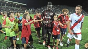 Балотели с впечатляващ втори дебют за Милан (ВИДЕО)