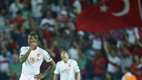 Холандия с поредна издънка, Уелс също разочарова феновете си