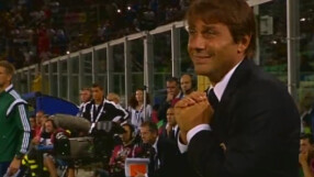 Конте като влюбен ученик при дузпата на Де Роси (ВИДЕО)