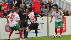 България стартира с победа на световното за бездомници