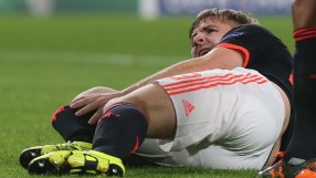 Люк Шоу извън терена за половин година след зловещата контузия (ВИДЕО)