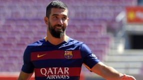 Барселона с опит да картотекира Туран вместо Рафиня