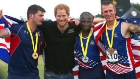 Принц Хари направи дарение за бразилските деца