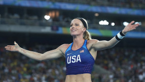 Санди Морис е третата жена в историята с 5 метра в овчарския скок (ВИДЕО)