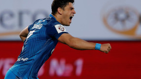 Седем гола и зрелищен обрат за 