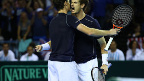 Братята Мъри запазиха шансовете на Великобритания за финал (ВИДЕО)