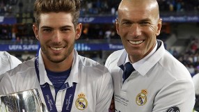 Крушата не пада по-далеч от дървото (ВИДЕО)