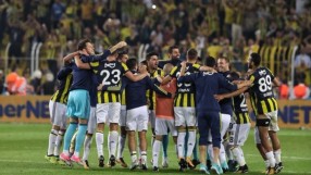 5 червени картона в дербито 