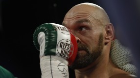 Тайсън Фюри неуловим и красноречив преди мача с Уайлдър (ВИДЕО)
