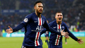 Неймар разсея скуката на 