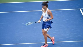 Бърза победа прати Пиронкова във втория кръг на квалификациите