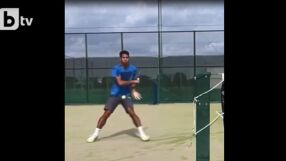 Да имитираш Федерер е... болезнено