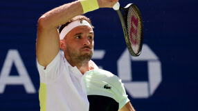 Григор на демонстративен турнир, докато България играе за Купа 