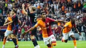 Кабаков вдигна червен картон и Галатасарай се измъкна (ВИДЕО)