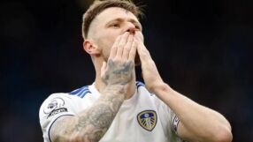 BBC: Купър се сбогува с Лийдс, подписа с ЦСКА