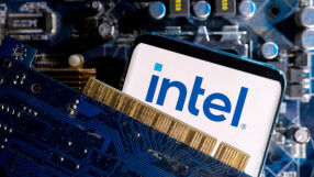 Ето какви рискове съпътстват сделката на Intel със САЩ