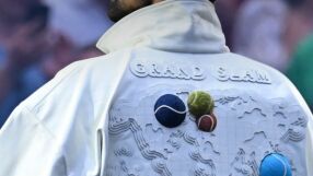 Lacoste направиха емблематично яке за Джокович