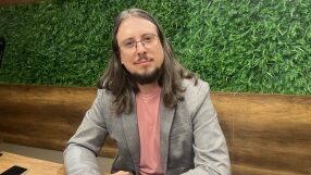 Учителят срещу ChatGPT: Как изкуственият интелект променя правилата в образованието?