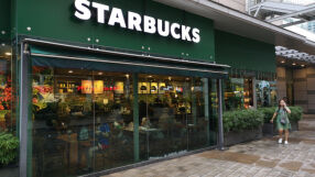 Starbucks продава 60% от бизнеса си на Китай за 4 млрд. долара