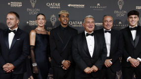 Класика в черно, принцеса, баба и младо гадже - червеният килим на 