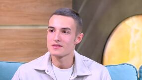 Крум Крумов от "Гласът на България": От музикалната школа в Перник до четирите обърнати стола (ВИДЕО)