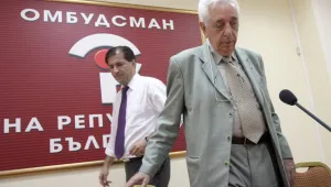 Гиньо Ганев: Потребителите на мобилни услуги реално нямат право на избор