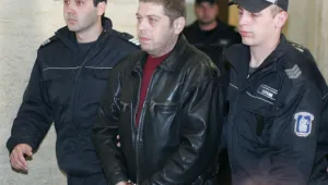 Съдия Иван Коев ще гледа делото срещу колегата си Петър Сантиров