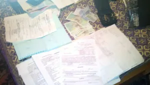 Задържаха семейство от Ботевград за сводничество и лихварство