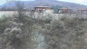 Свлачище заплашва да погълне 15 къщи в беловско село