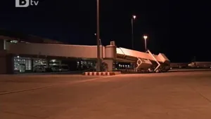 Укрепиха откъснатия ръкав на летище София