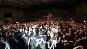 Над 2000 куфяха с Children Of Bodom