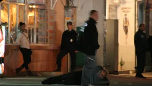 Закопчаха полицай при покупка на дрога в Казанлък