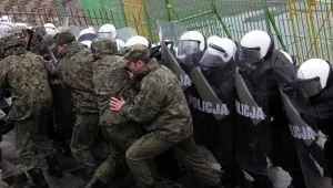 Полша има проблем с осигуряването на безопасност по време на  Евро 2012