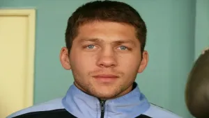 Алексей Рибчев с 300 грама по-тежък от Аржентинската кобра