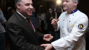 Замесете собствени козунаци!