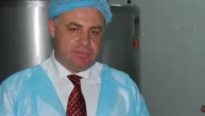 „Бомбардират” Найденов с рецепти за козунак