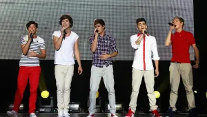 One Direction искат да записват с Еминем