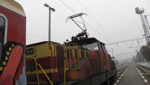 Влак удари кола на жп прелез в Старозагорско
