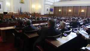 БСП чака обяснения за местенето на администрацията