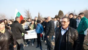 Масивна постройка на няколко етажа се издига в база на НСА