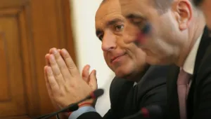 Консенсус за службите, разделение за енергетиката