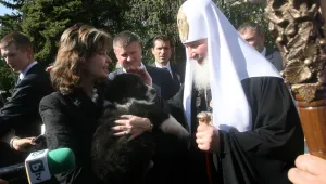 Патриарх Кирил си тръгна с българска овчарка