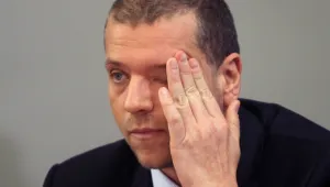 Калин Георгиев определи отвертката като метафора и средство за архивиране